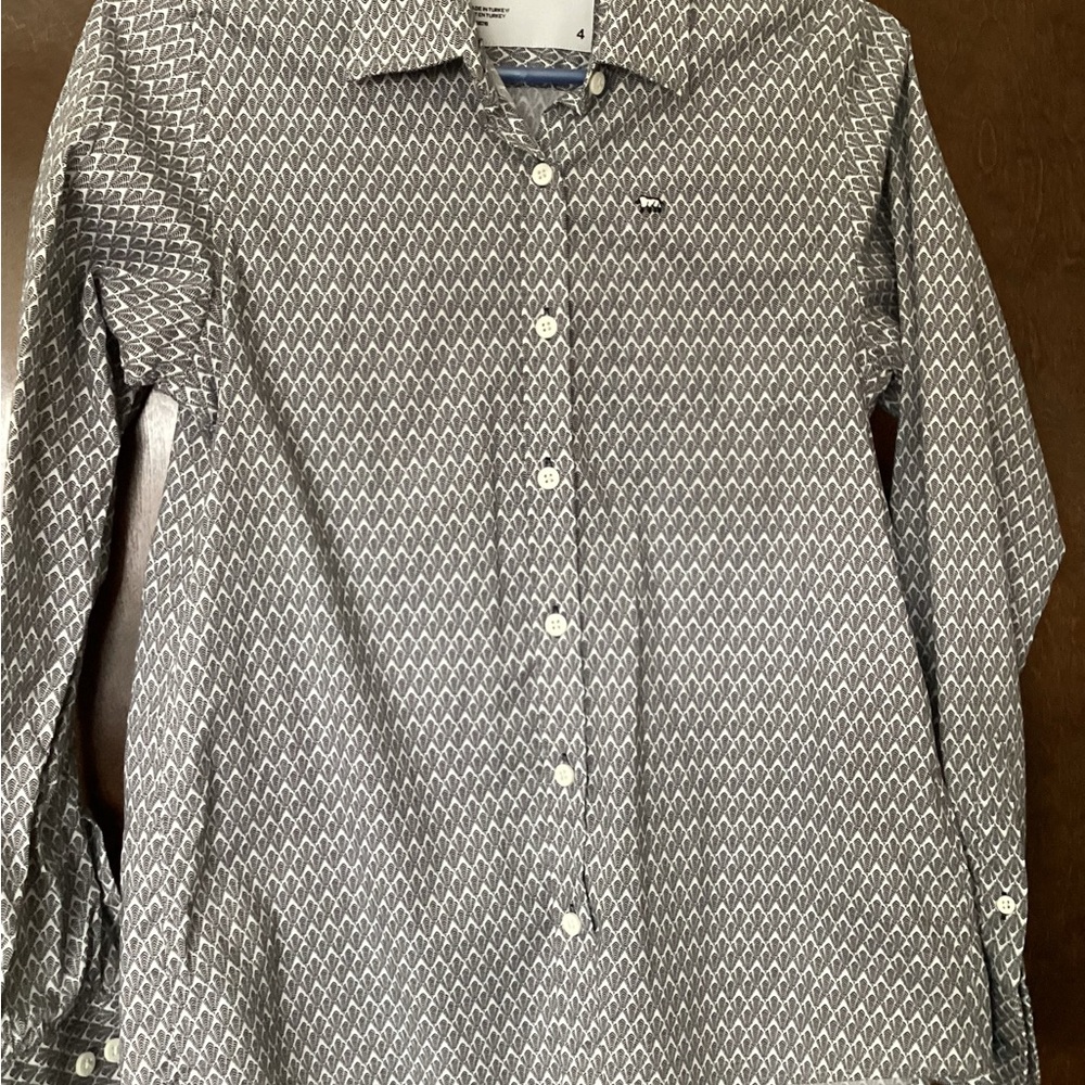 Peau de Loup long sleeve button down